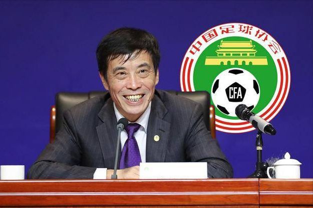 Shams：比尔伤势恢复持续取得进步他可能在未来10天内回归今日名记Shams在播客节目《TheRally》中谈到了太阳球星比尔。